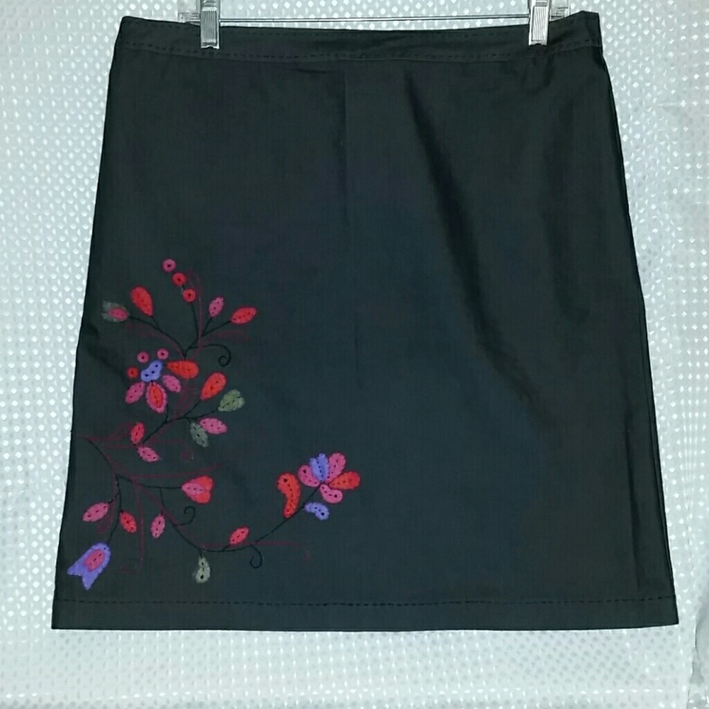 SIGRID OLSEN SKIRT WITH FLOWERS SIZE 14